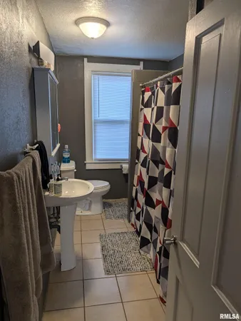 $75,000 | 608 West Calhoun Street, Macomb, IL 61455