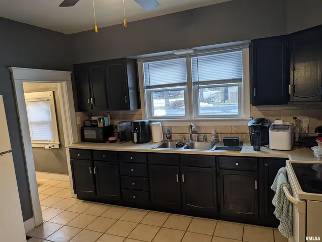 $95,000 | 608 West Calhoun Street, Macomb, IL 61455