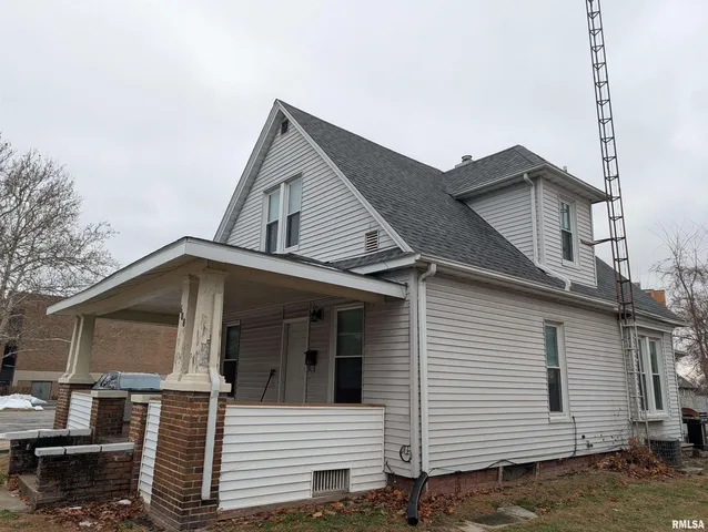 $95,000 | 608 West Calhoun Street, Macomb, IL 61455