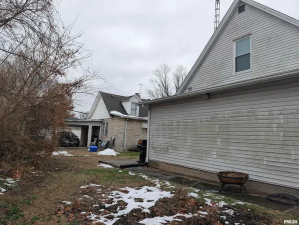 $75,000 | 608 West Calhoun Street, Macomb, IL 61455