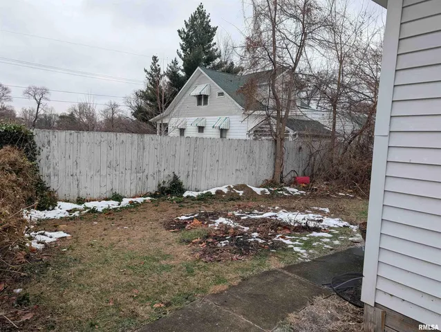 $95,000 | 608 West Calhoun Street, Macomb, IL 61455