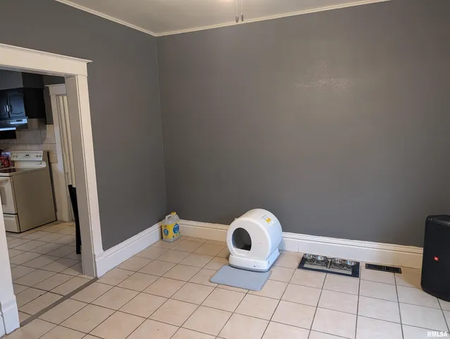 $95,000 | 608 West Calhoun Street, Macomb, IL 61455