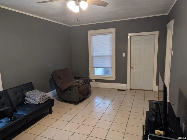 $95,000 | 608 West Calhoun Street, Macomb, IL 61455