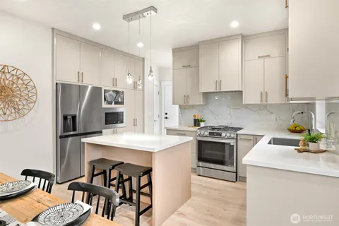 $945,000 | 3709 Bristol Street, Bellingham, WA 98226