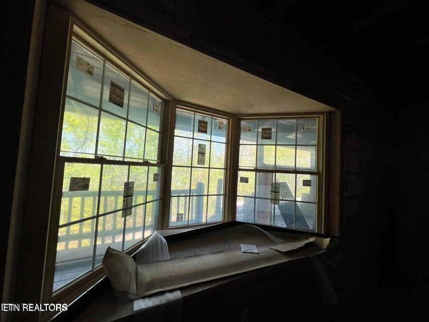 1631 Grave Hill Road Oneida, TN 37841 - Photo 12 of 36 20240424162103478021000000-o