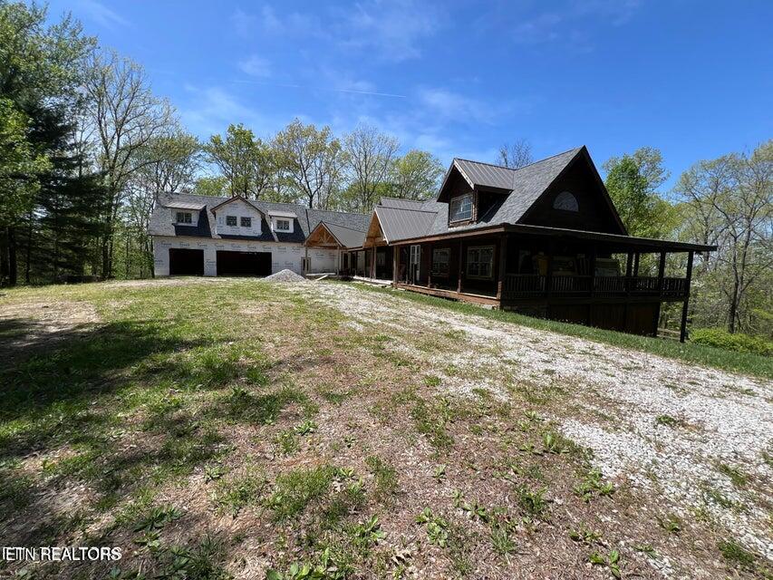 1631 Grave Hill Road Oneida, TN 37841 - Photo 2 of 36 20240424161758405260000000-o
