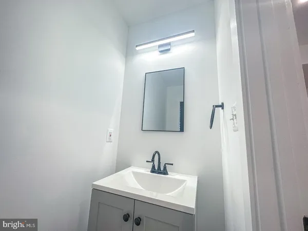 $2,800 | 3326 12th Street Southeast, Washington, DC 20032