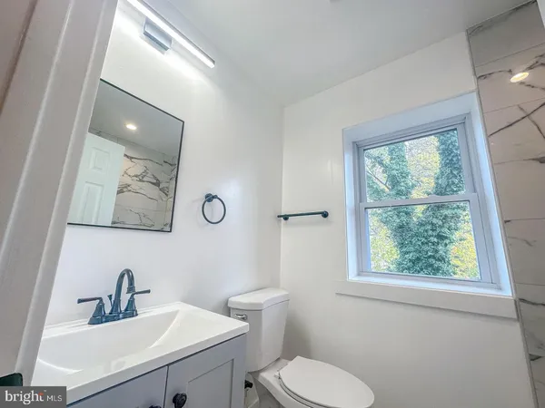 $2,800 | 3326 12th Street Southeast, Washington, DC 20032