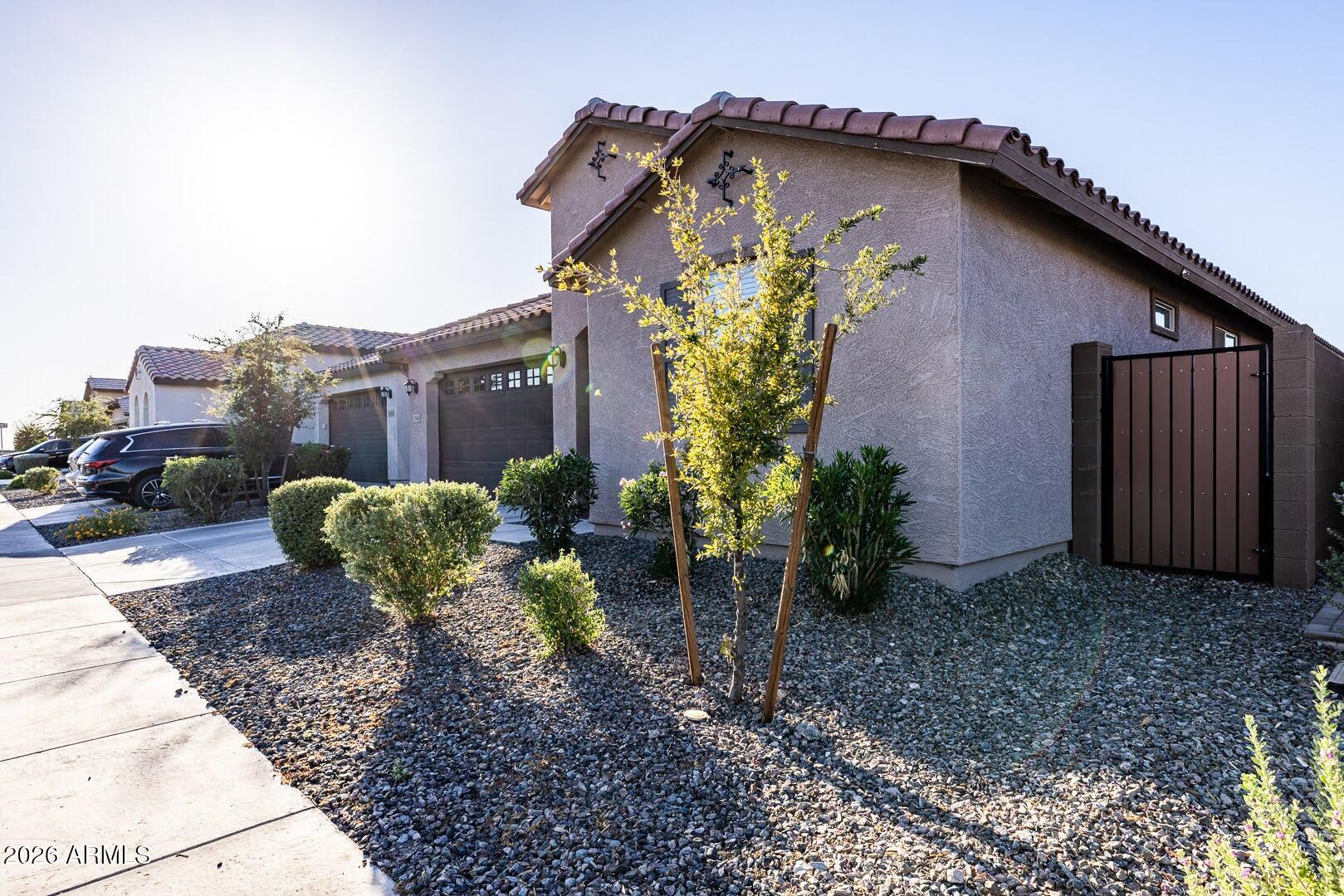 1548 West Corral Road Phoenix, AZ 85041 - Photo 3 of 61