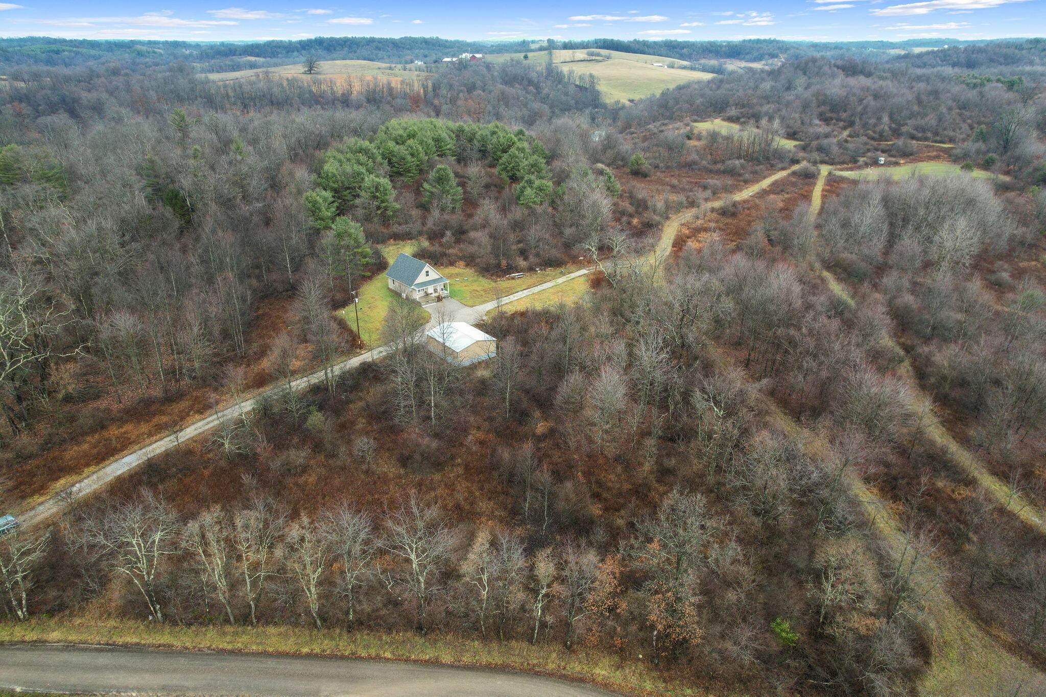 13747 Ash Road Newcomerstown, OH 43832 - Photo 3 of 36 1-B