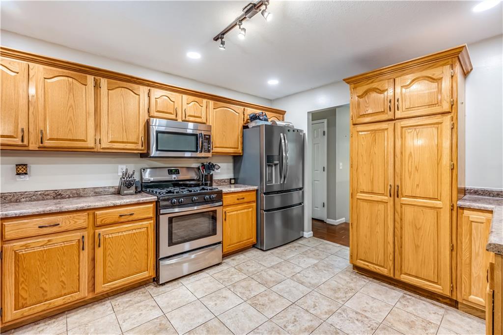 141 Southeast 611th Road Warrensburg, MO 64093 - Photo 20 of 80