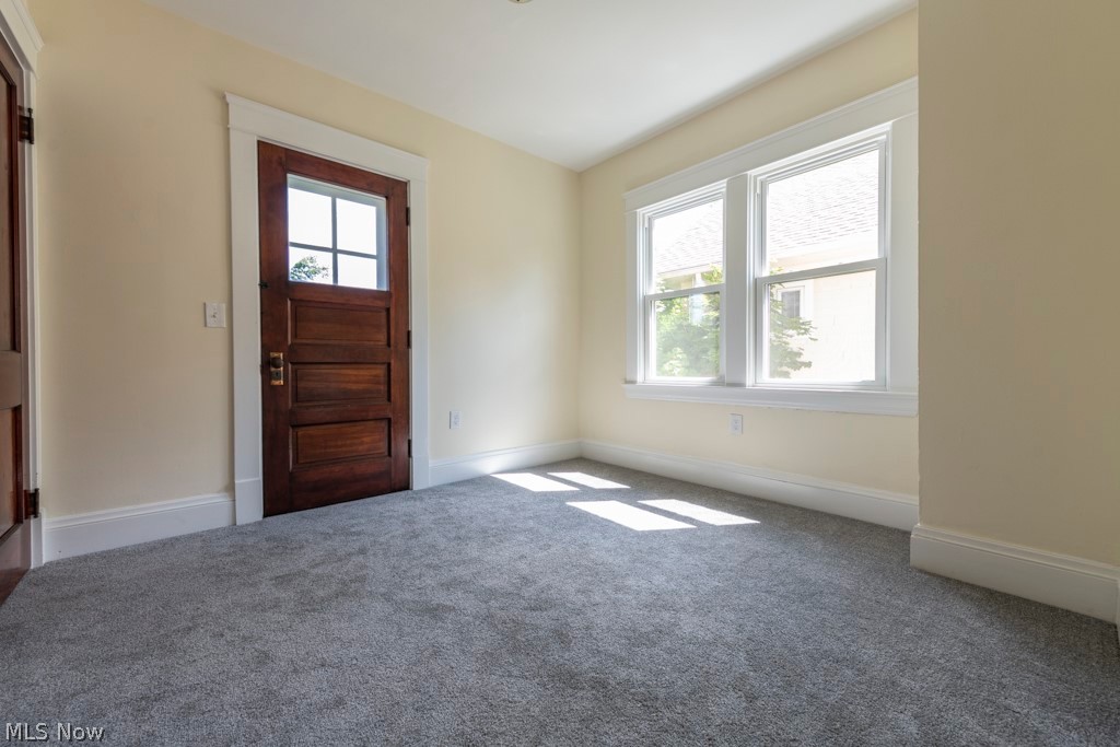 3795 Delmore Road Cleveland, OH 44121 - Photo 14 of 29