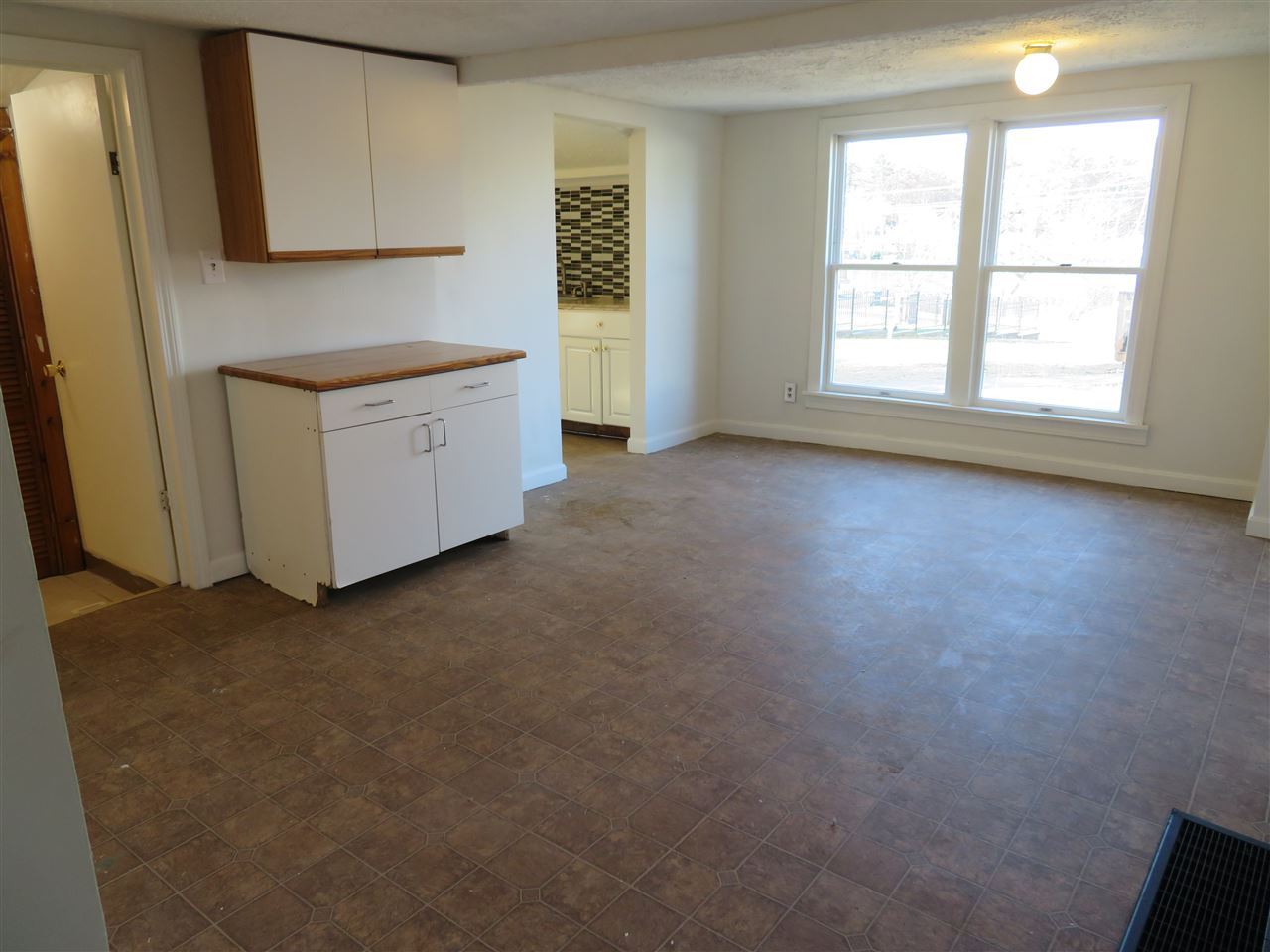 94 Shadow Lake Road Salem, NH 03079 - Photo 5 of 24