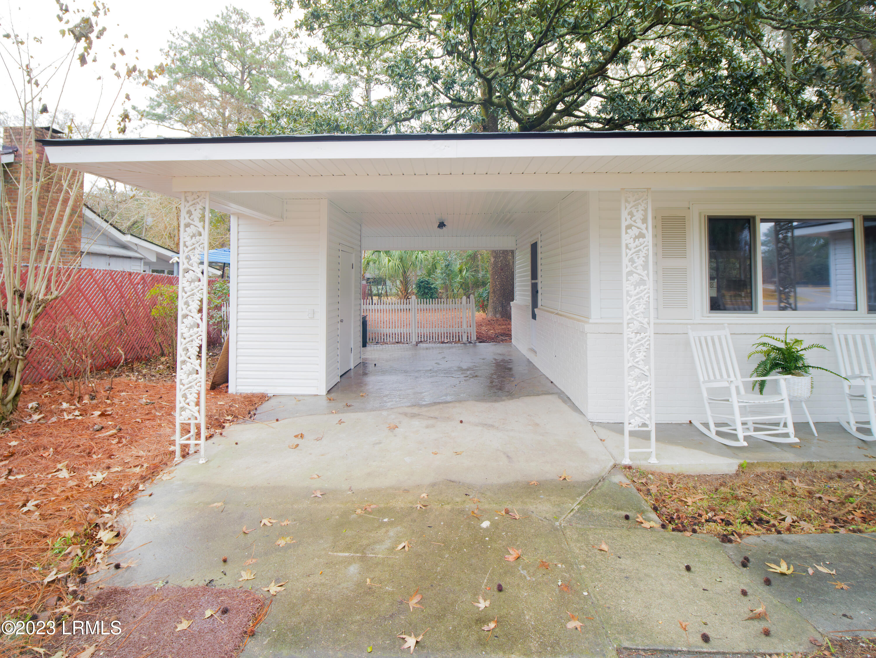 802 State Rd S-7-410 Beaufort, SC 29902 - Photo 3 of 22 74BFEB15-5530-4692-9DA9-D0F5057ADDFE