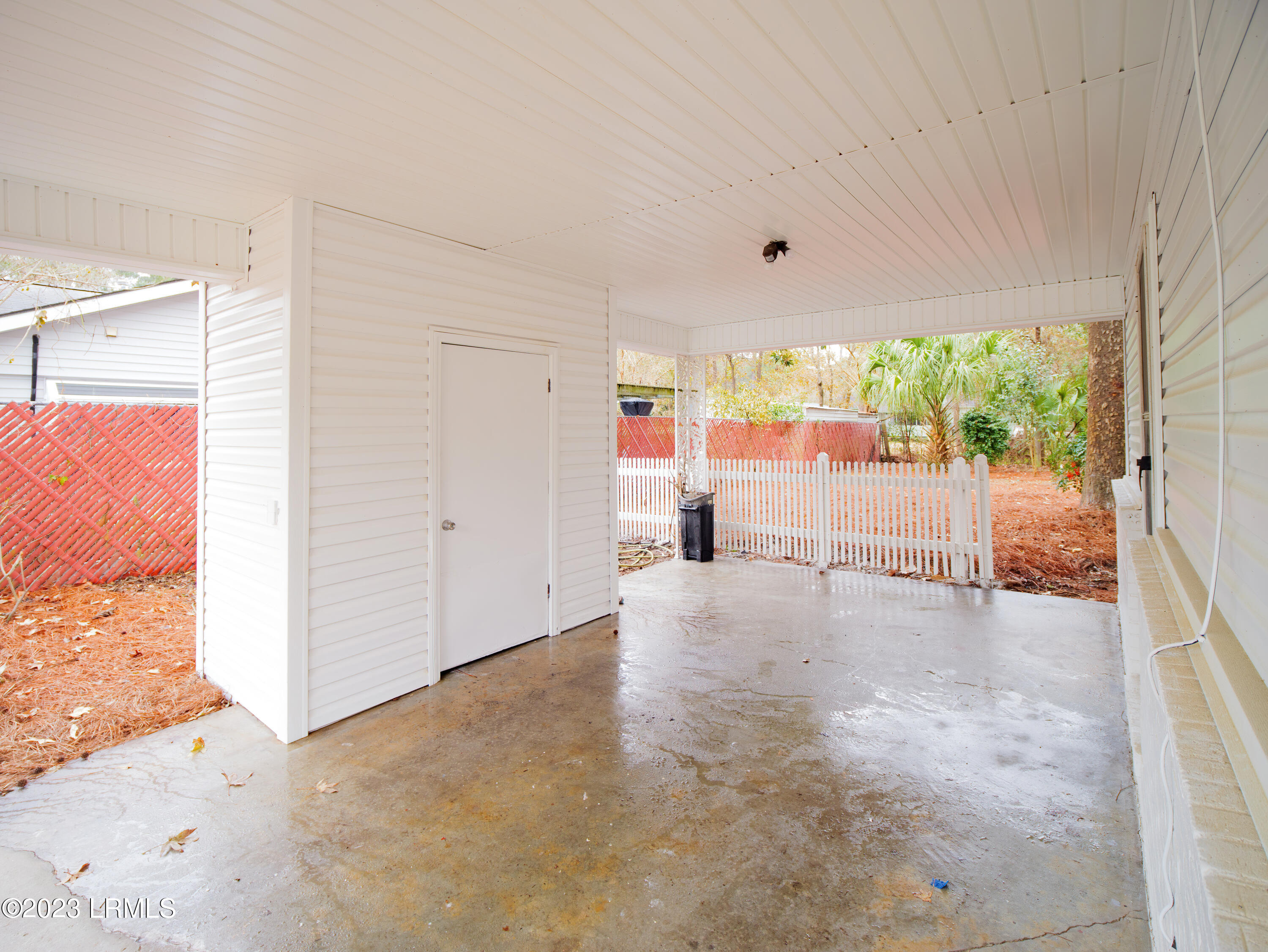 802 State Rd S-7-410 Beaufort, SC 29902 - Photo 5 of 22 A7E8B8B3-D380-42B1-A9A3-4D34E4B00F16