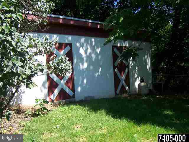 665 Grove Road Red Lion, PA 17356 - Photo 31 of 35