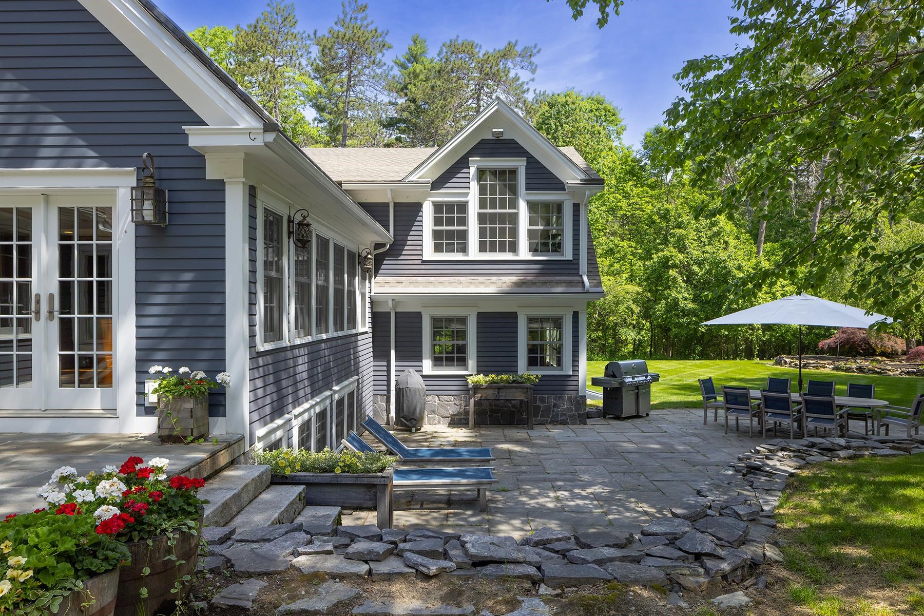 385 Irish Hill Road Hopkinton, NH 03229 - Photo 8 of 60