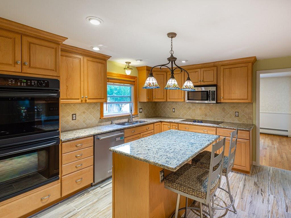 5 Birch Road Easton, MA 02375 - Photo 5 of 31 Gallery Image 5