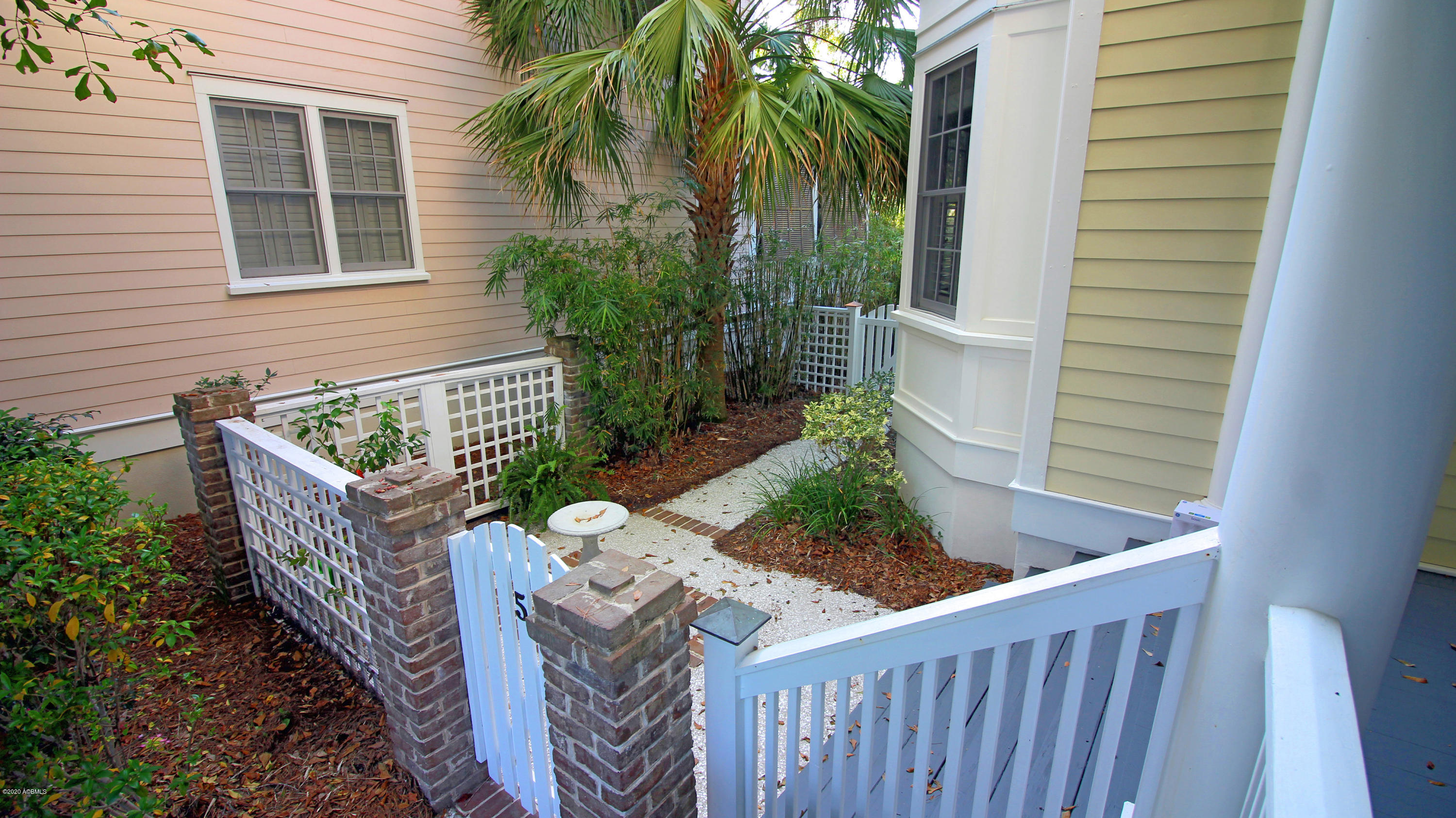 5 Fort Lyttleton Beaufort, SC 29906 - Photo 3 of 46 5fortlyttleton_2731