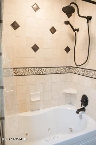 1322 Reed Street Kalamazoo, MI 49001 - Photo 20 of 26 DSC_1005