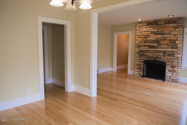 1322 Reed Street Kalamazoo, MI 49001 - Photo 4 of 26 DSC_0990