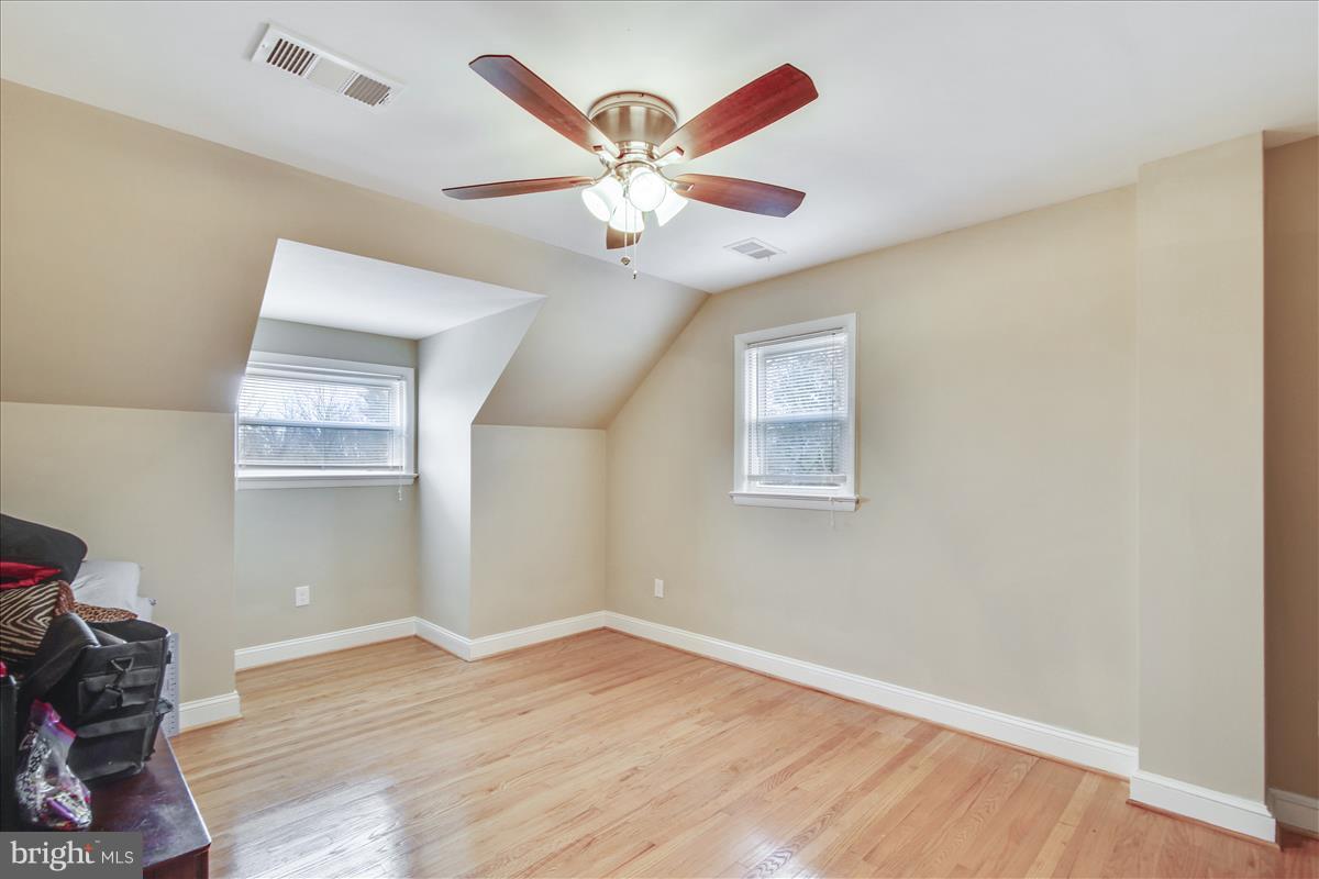 24425 Ridge Road Damascus, MD 20872 - Photo 15 of 30 Bedroom 4