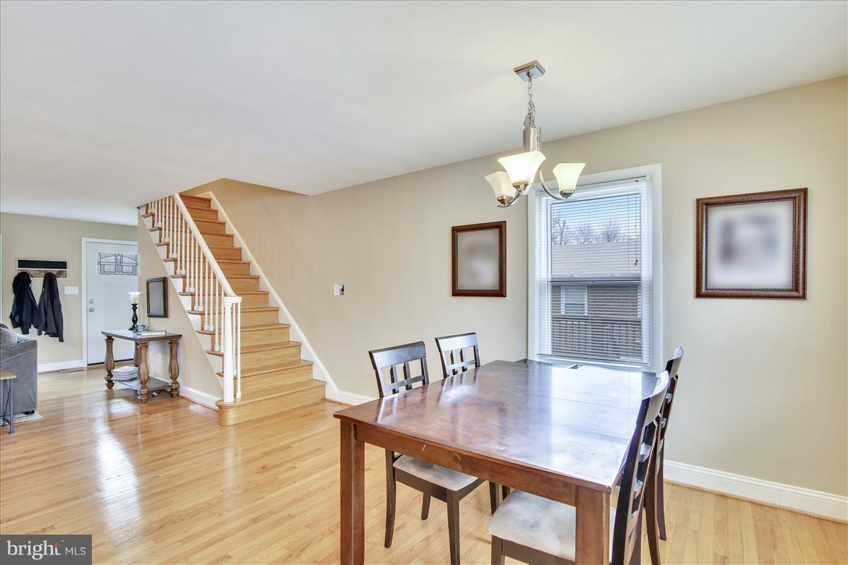 24425 Ridge Road Damascus, MD 20872 - Photo 6 of 30 Dining Room