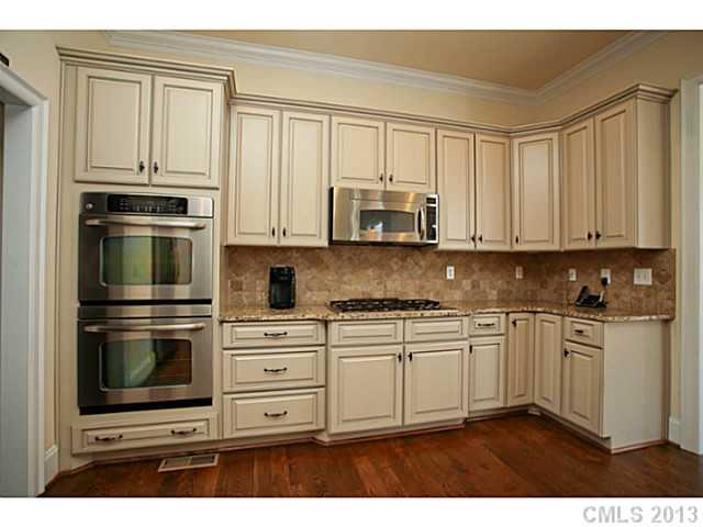 5814 Savona Terrace Fort Mill, SC 29708 - Photo 11 of 16 Gallery Image 11