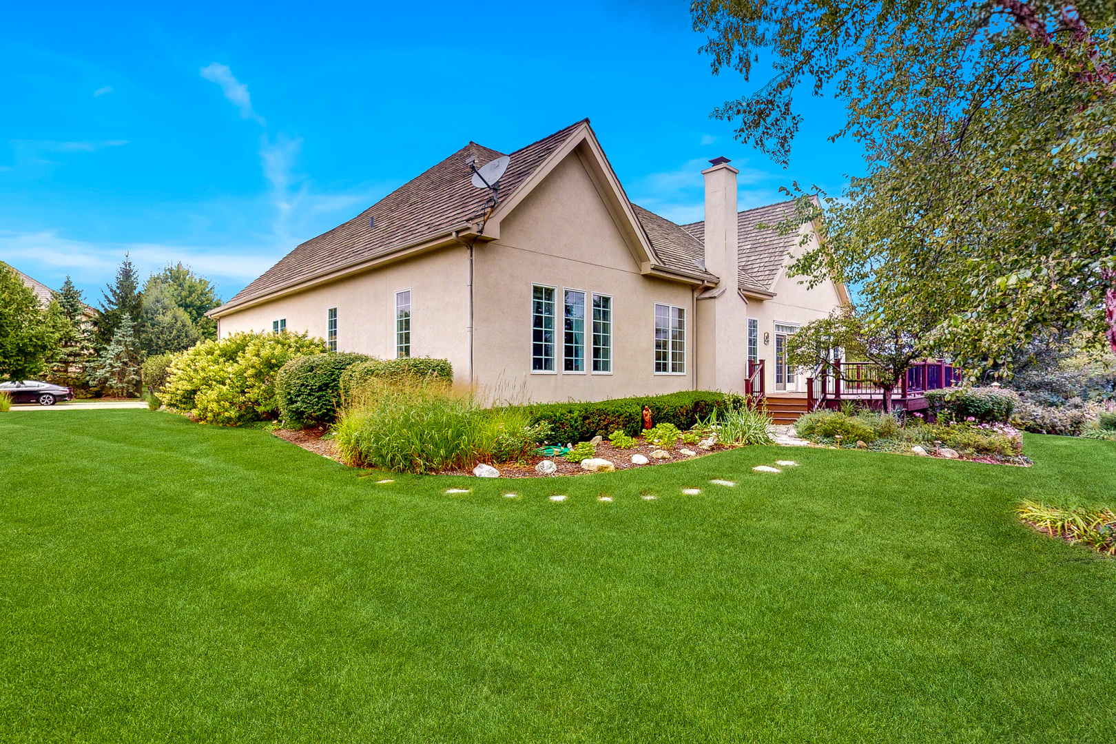 1043 Ridgeview Drive Inverness, IL 60010 - Photo 2 of 40 Gallery Image 2