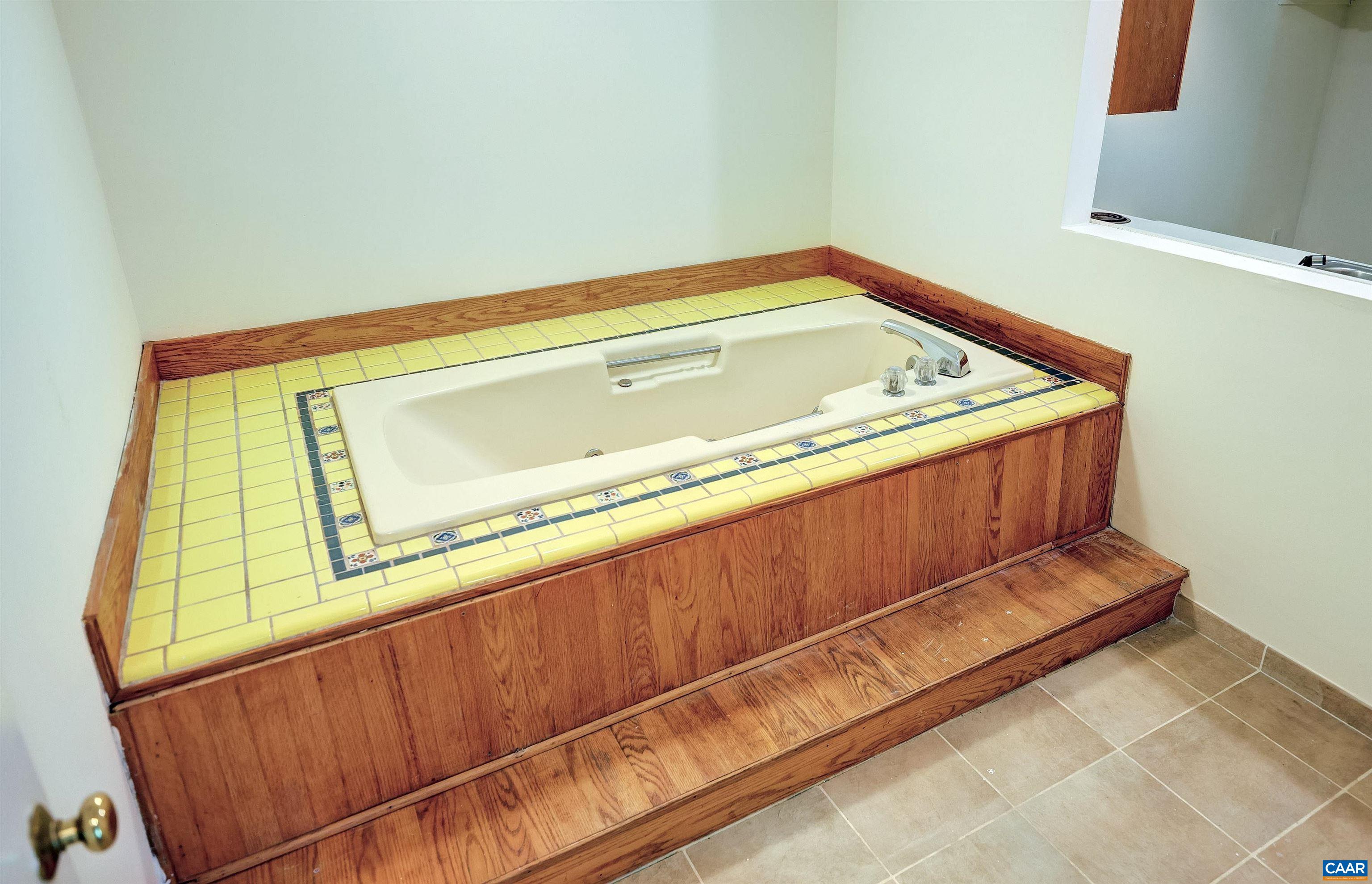 1296 Maple View Drive Charlottesville, VA 22902 - Photo 27 of 35 a view of sitting area