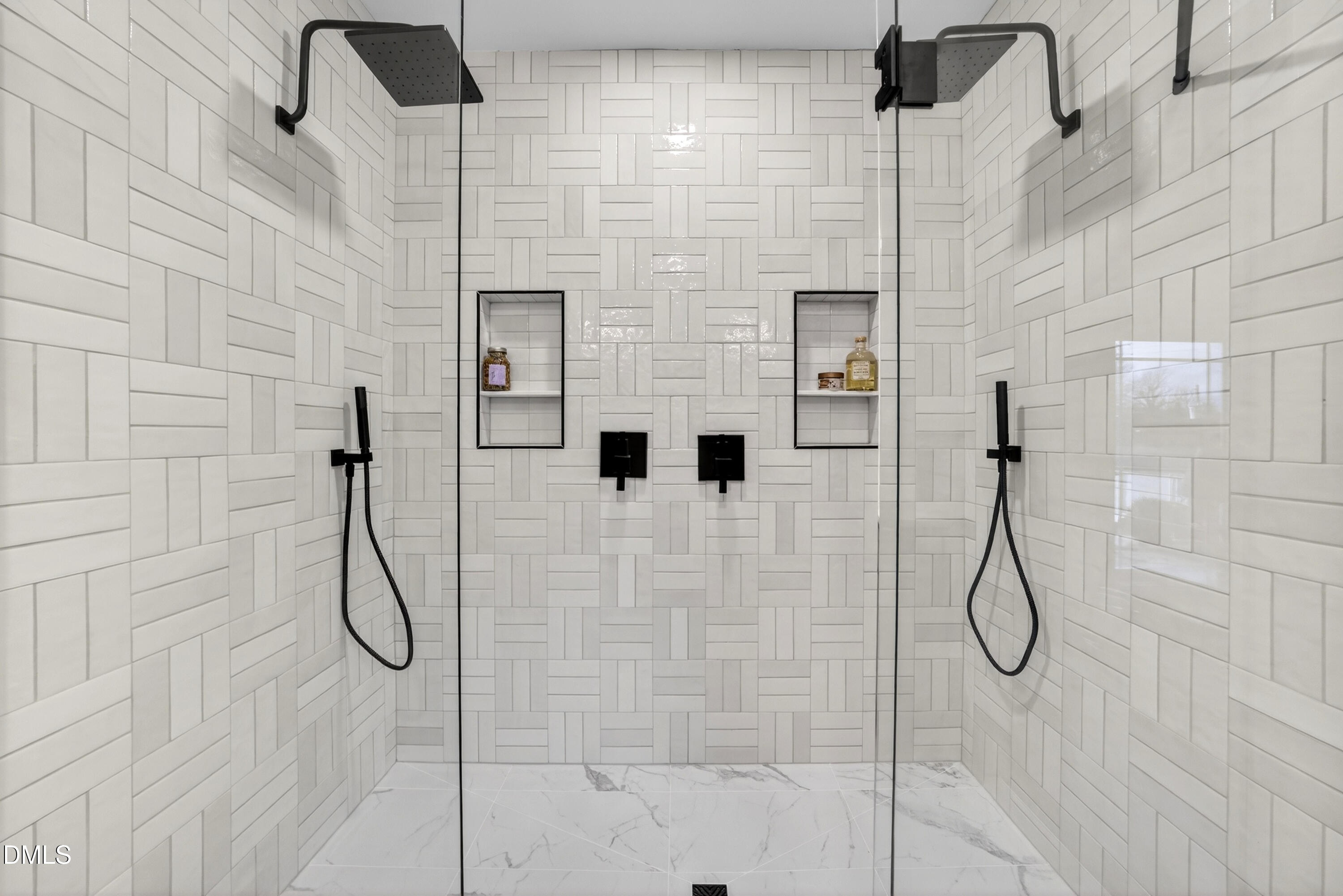 2940 Chapel Hill Road, Unit D Durham, NC 27707 - Photo 28 of 39 a bathroom that has a shower