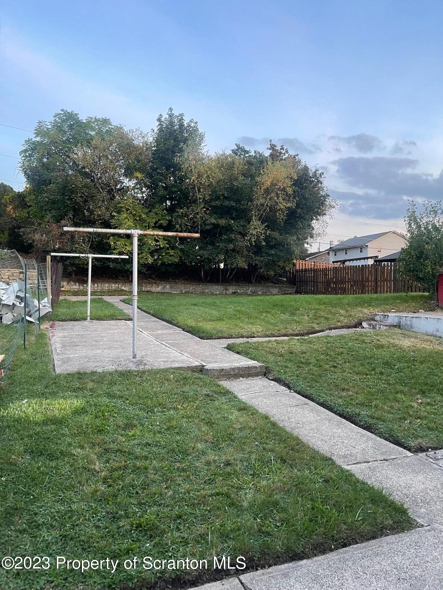 503 Smith Street Dunmore, PA 18512 - Photo 12 of 15 IMG_7952