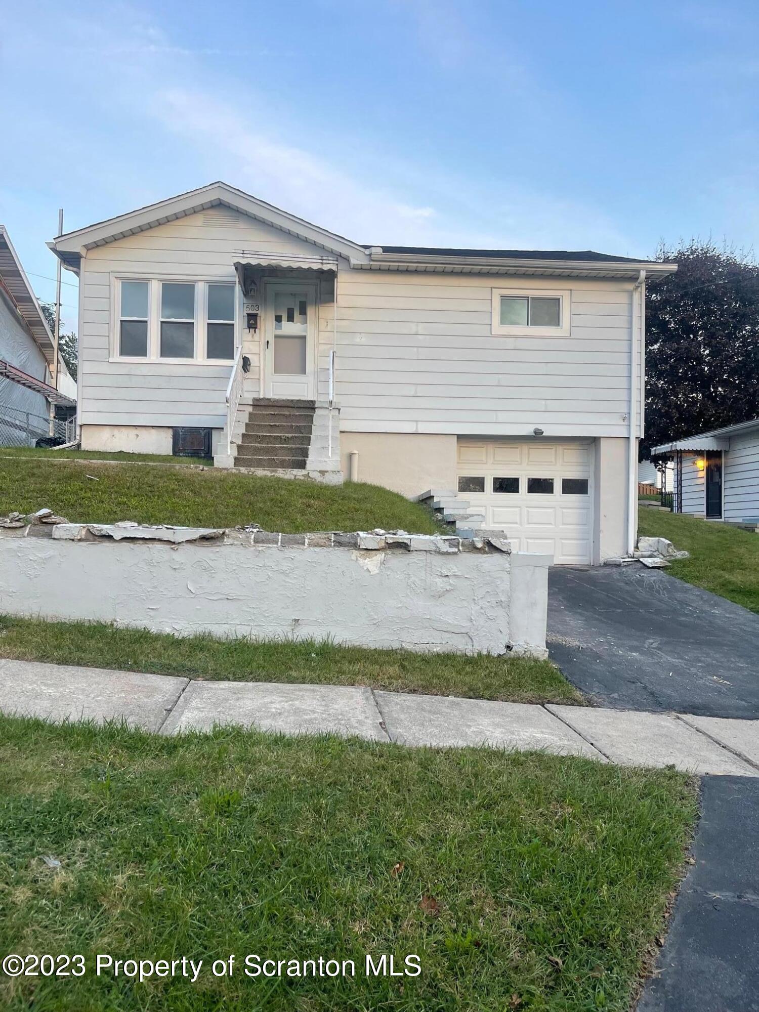 503 Smith Street Dunmore, PA 18512 - Photo 2 of 15 IMG_7950