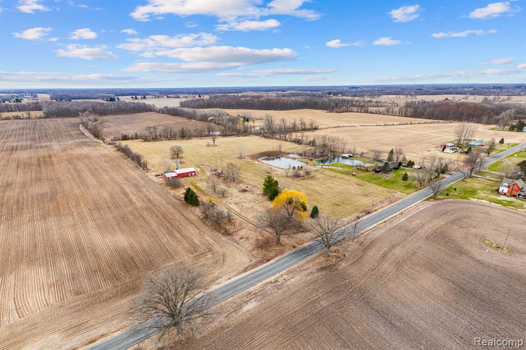 3824 Britton Road Bancroft, MI 48414 - Photo 4 of 18