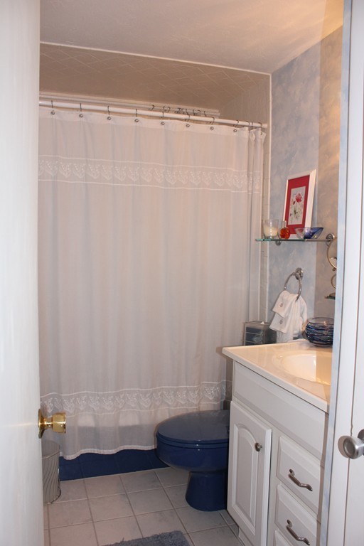 17 Calvin Road Easton, MA 02356 - Photo 11 of 18 Gallery Image 11
