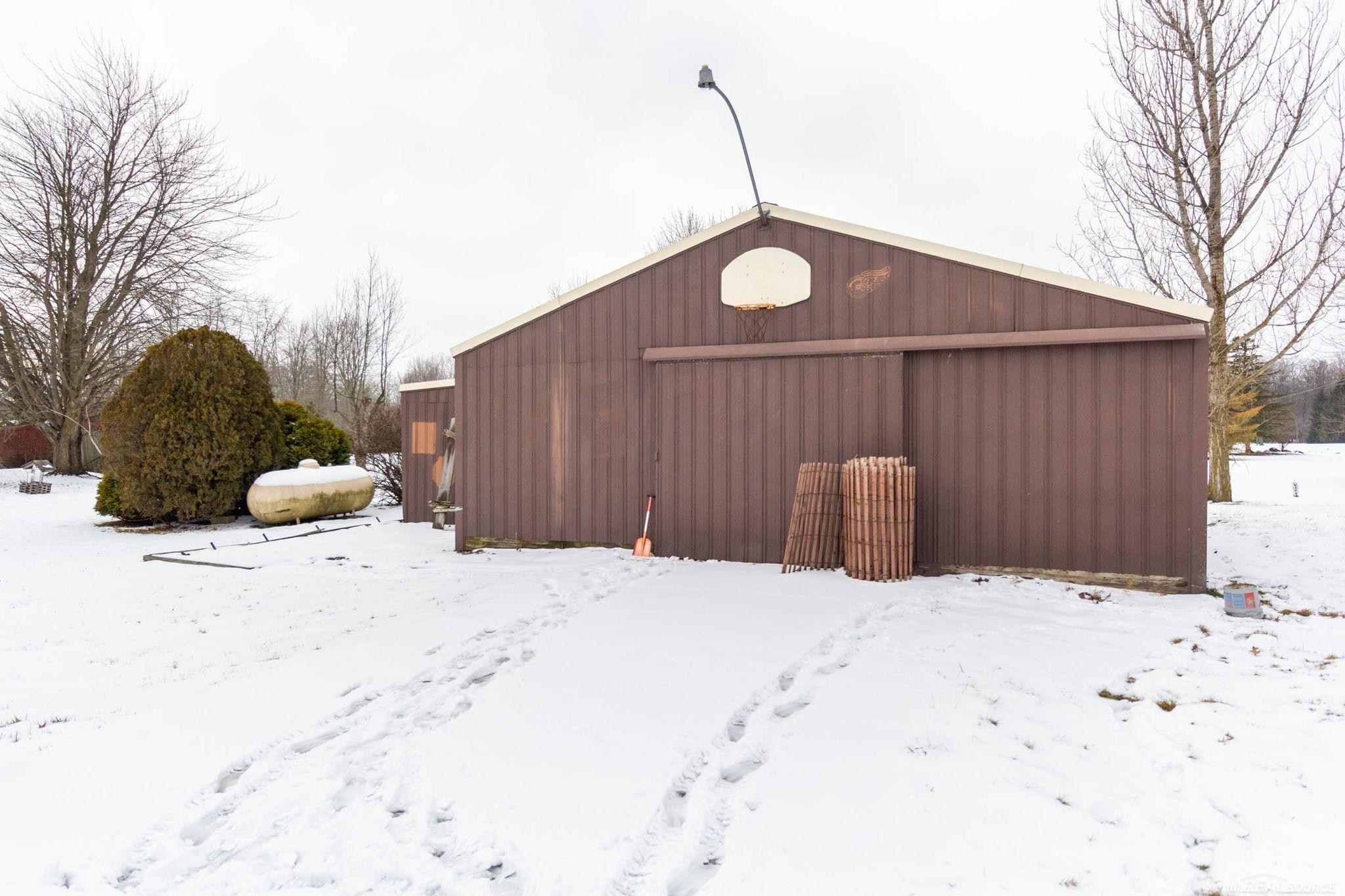 77177 Omo Road Armada, MI 48005 - Photo 42 of 49