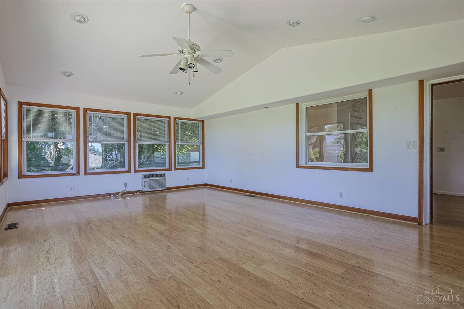 7266 Dimmick Road West Chester, OH 45069 - Photo 10 of 41