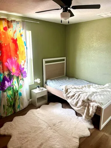 $569,900 | 180 Sunward Avenue, Palm Harbor, FL 34684