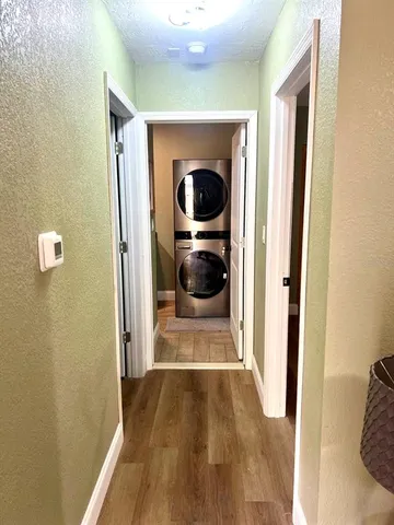 $569,900 | 180 Sunward Avenue, Palm Harbor, FL 34684