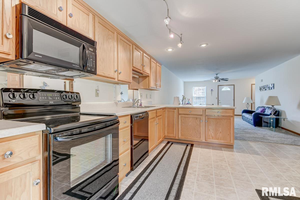 1811 Plover Road Springfield, IL 62711 - Photo 11 of 27 Gallery Image 11