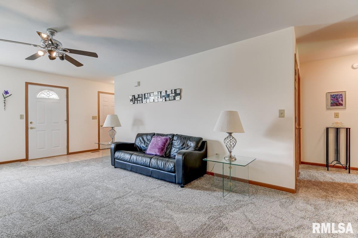 1811 Plover Road Springfield, IL 62711 - Photo 9 of 27 Gallery Image 9