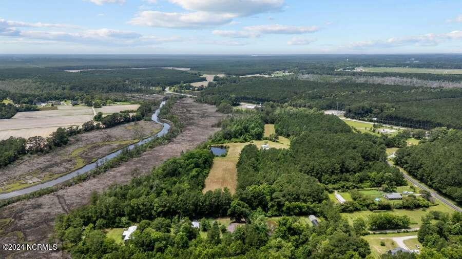1177 Hardesty Loop Road Newport, NC 28570 - Photo 14 of 26 13-web-or-mls-DJI_20240606132719_0316_D_