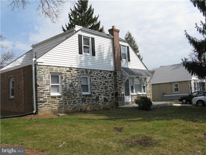 809 Springfield Road Aldan, PA 19018 - Photo 2 of 13 Front Yard