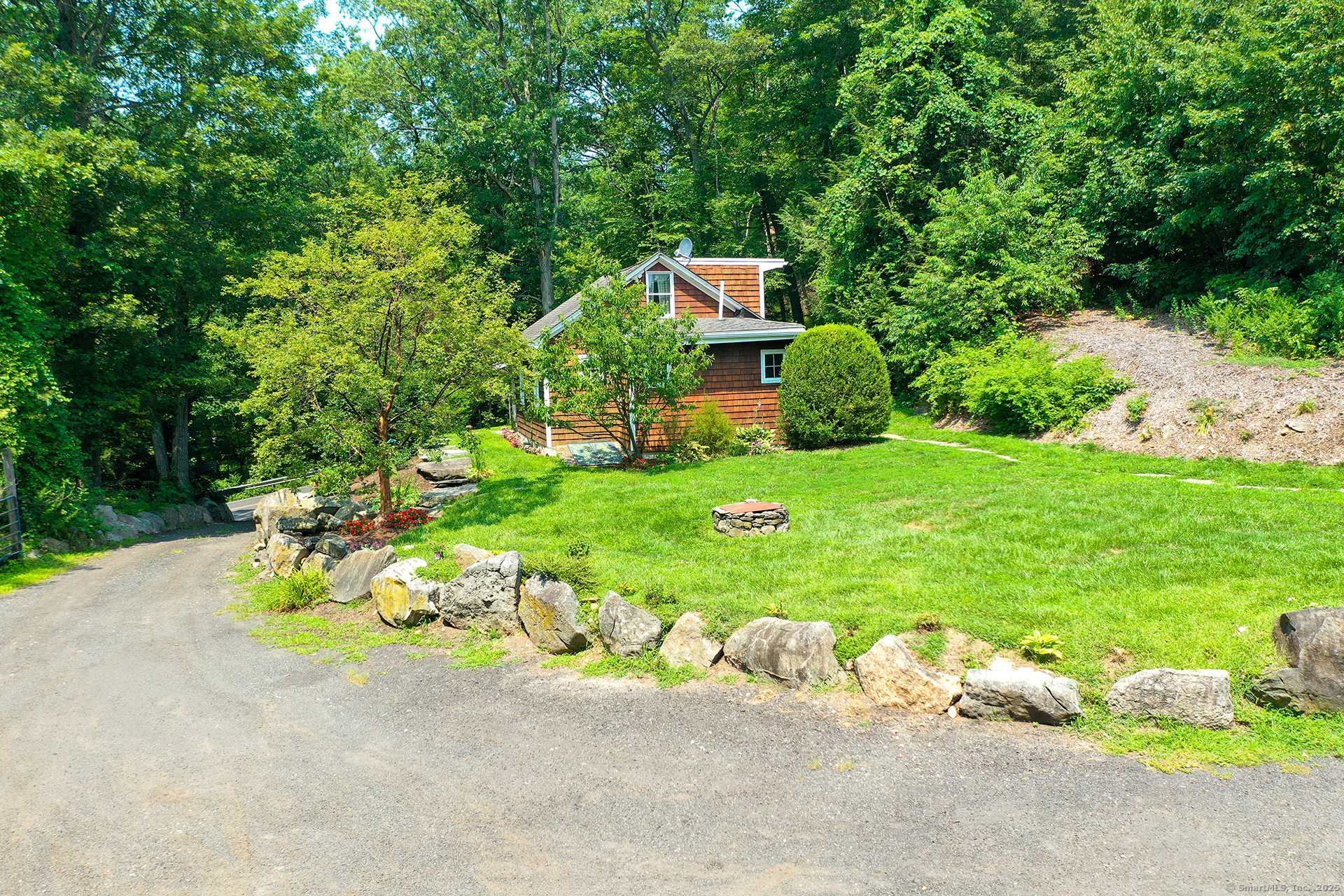 167 Toddy Hill Road Newtown, CT 06482 - Photo 14 of 17