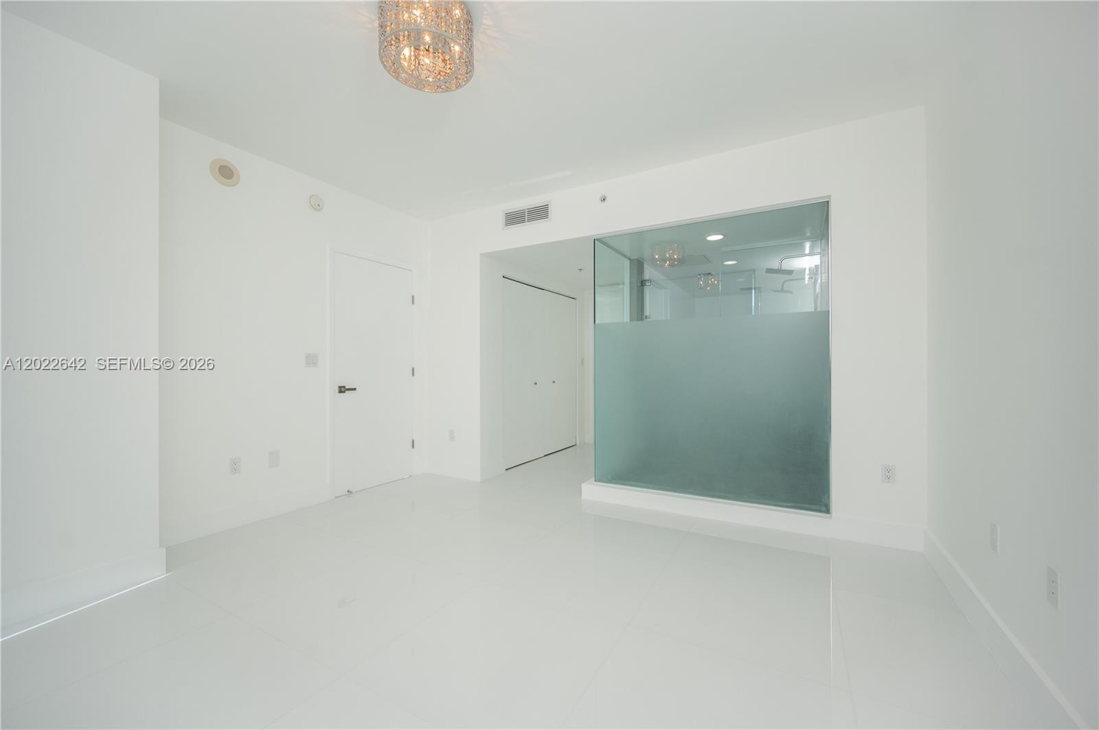 92 Southwest 3rd Street, Unit 3411 Miami, FL 33130 - Photo 5 of 42
