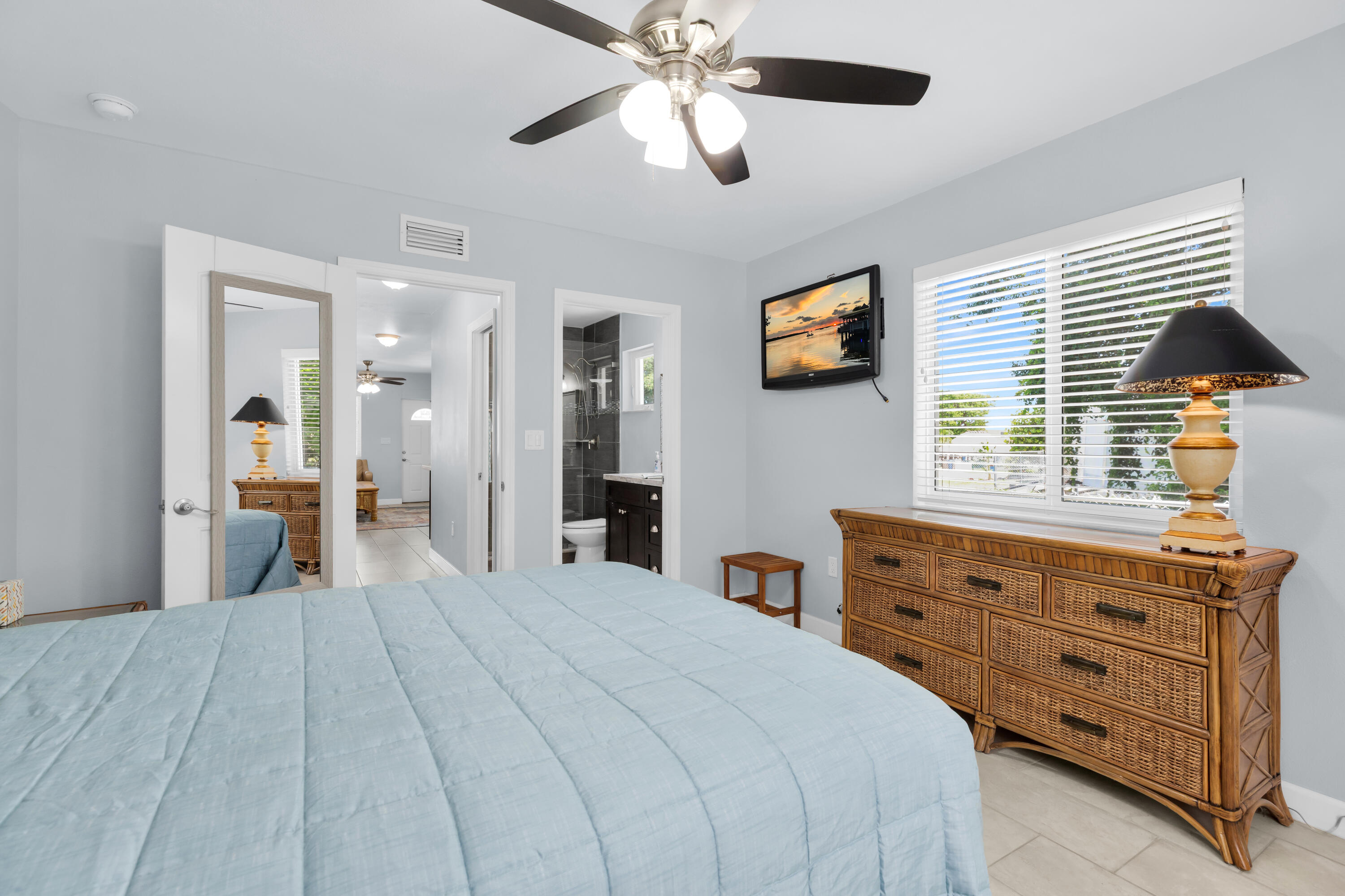 417 3rd Street Key Largo, FL 33037 - Photo 47 of 64 45