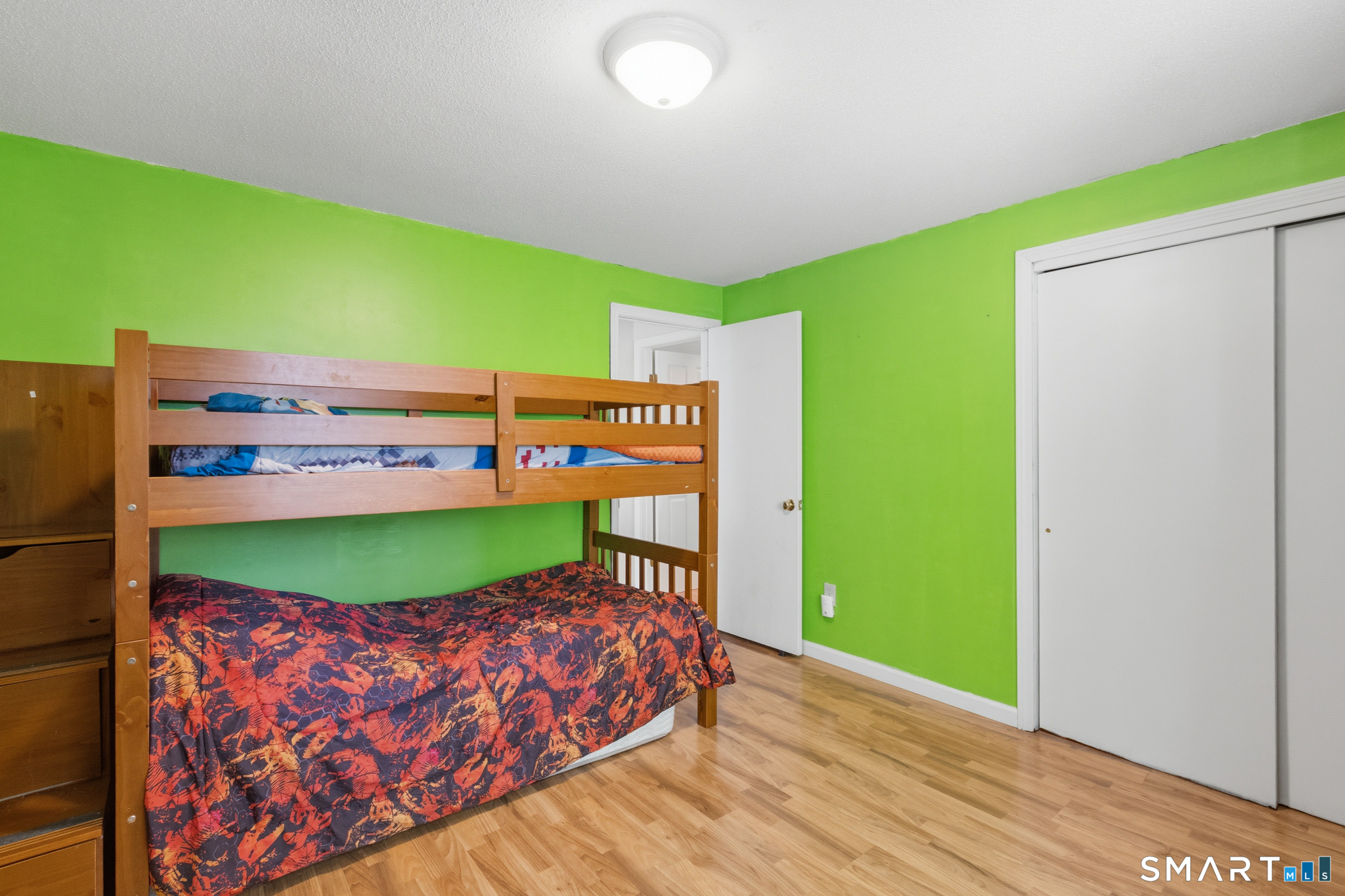 72 Old Meadow Plain Road Simsbury, CT 06089 - Photo 17 of 40