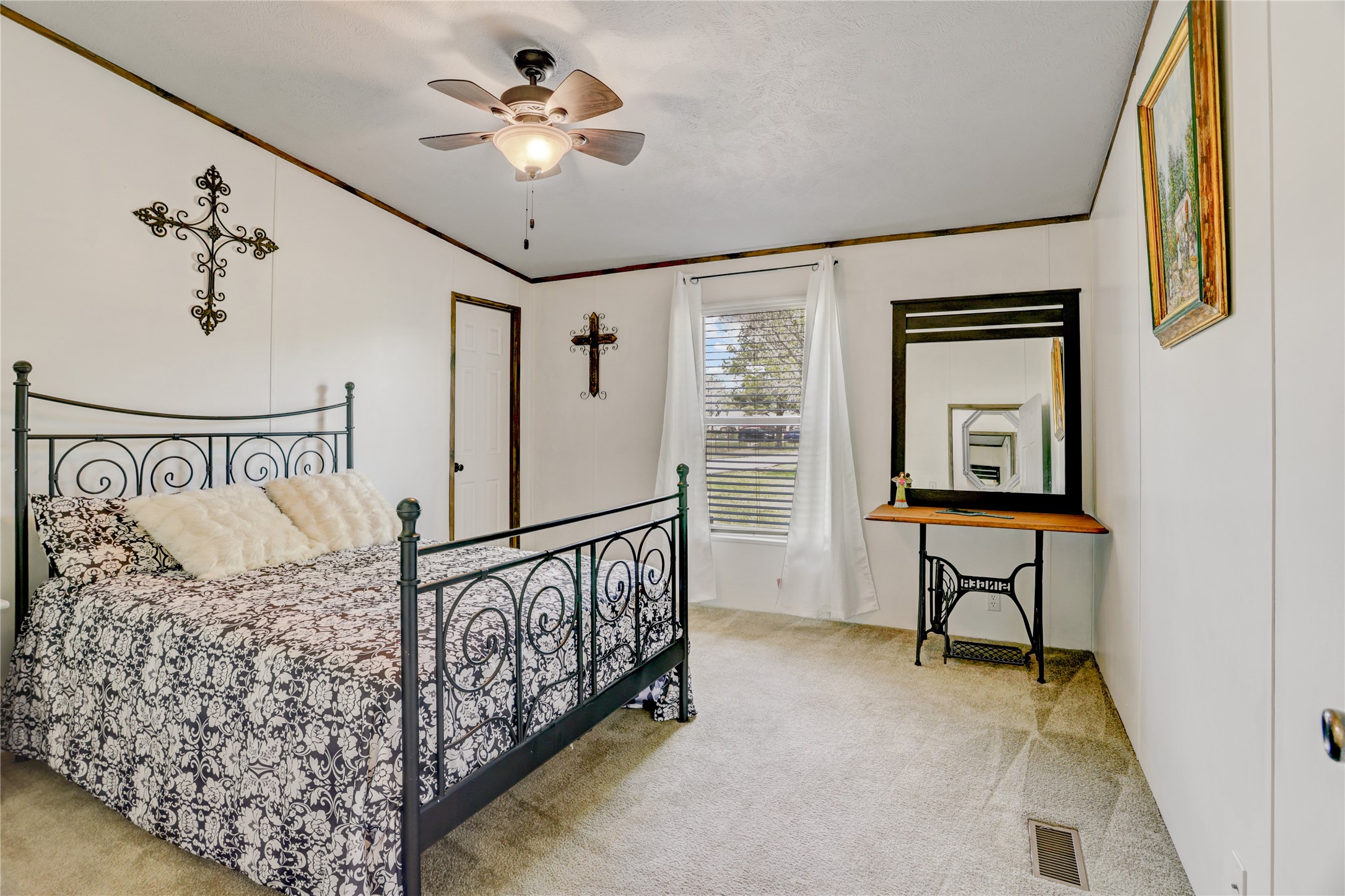 2811 Pisces Street Rosenberg, TX 77469 - Photo 20 of 34 second bedroom