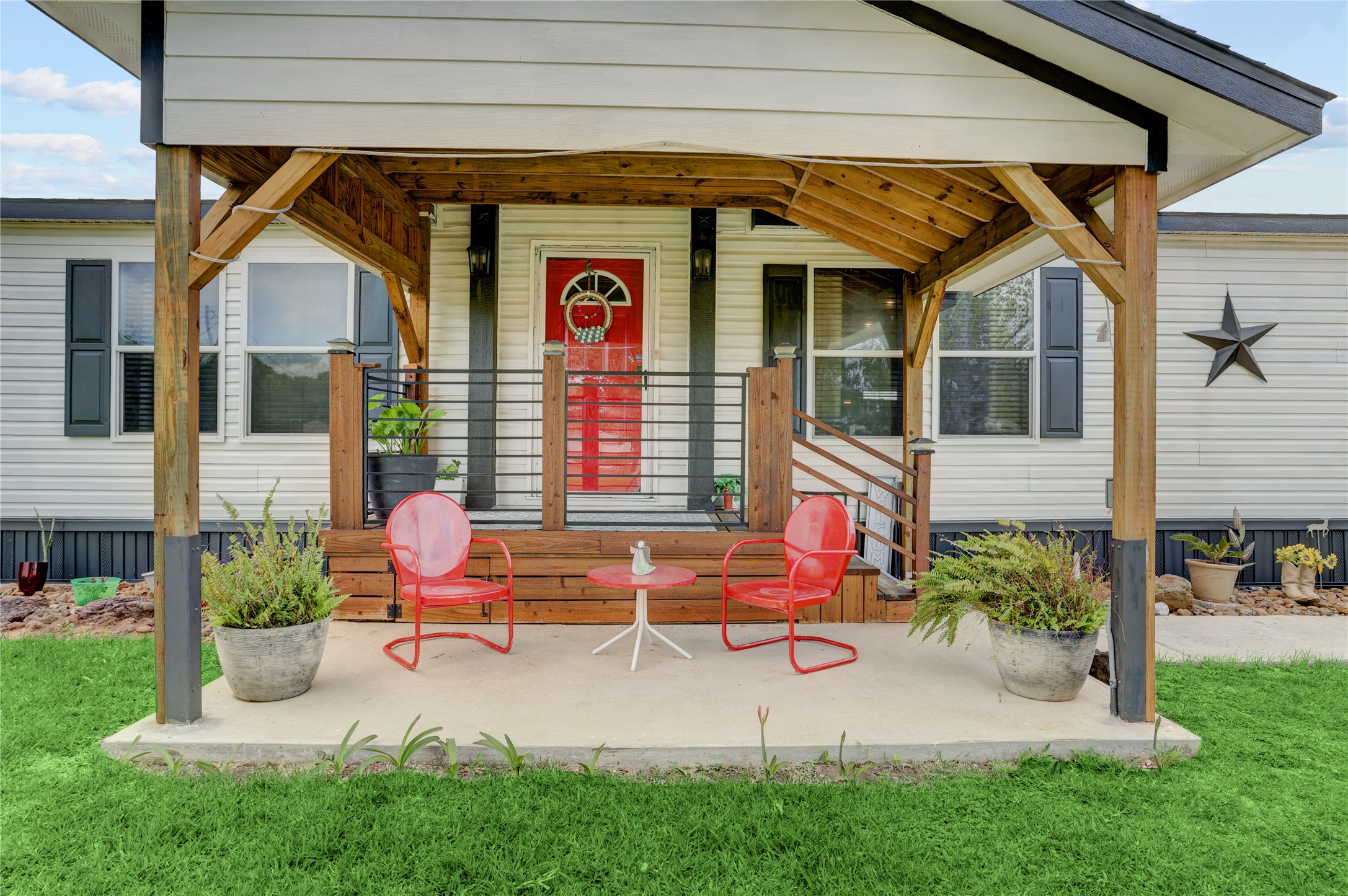2811 Pisces Street Rosenberg, TX 77469 - Photo 9 of 34 The front porch creates a welcoming outdoor seating area.