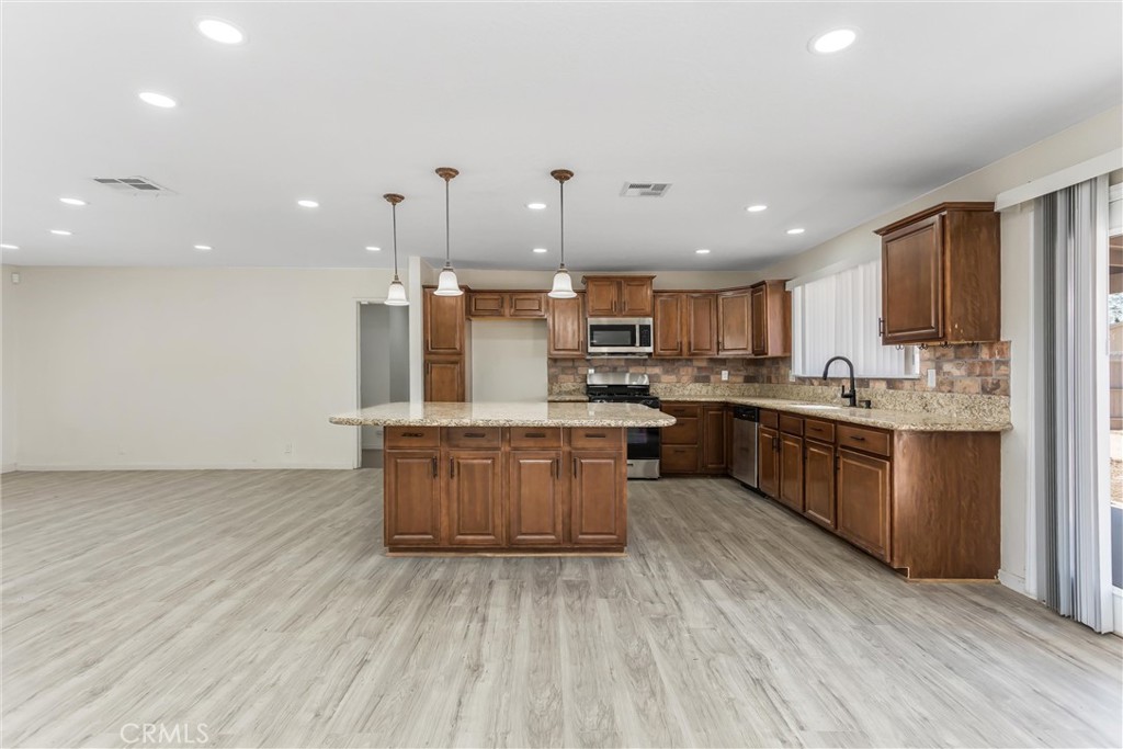19891 Talihina Road Apple Valley, CA 92307 - Photo 20 of 81